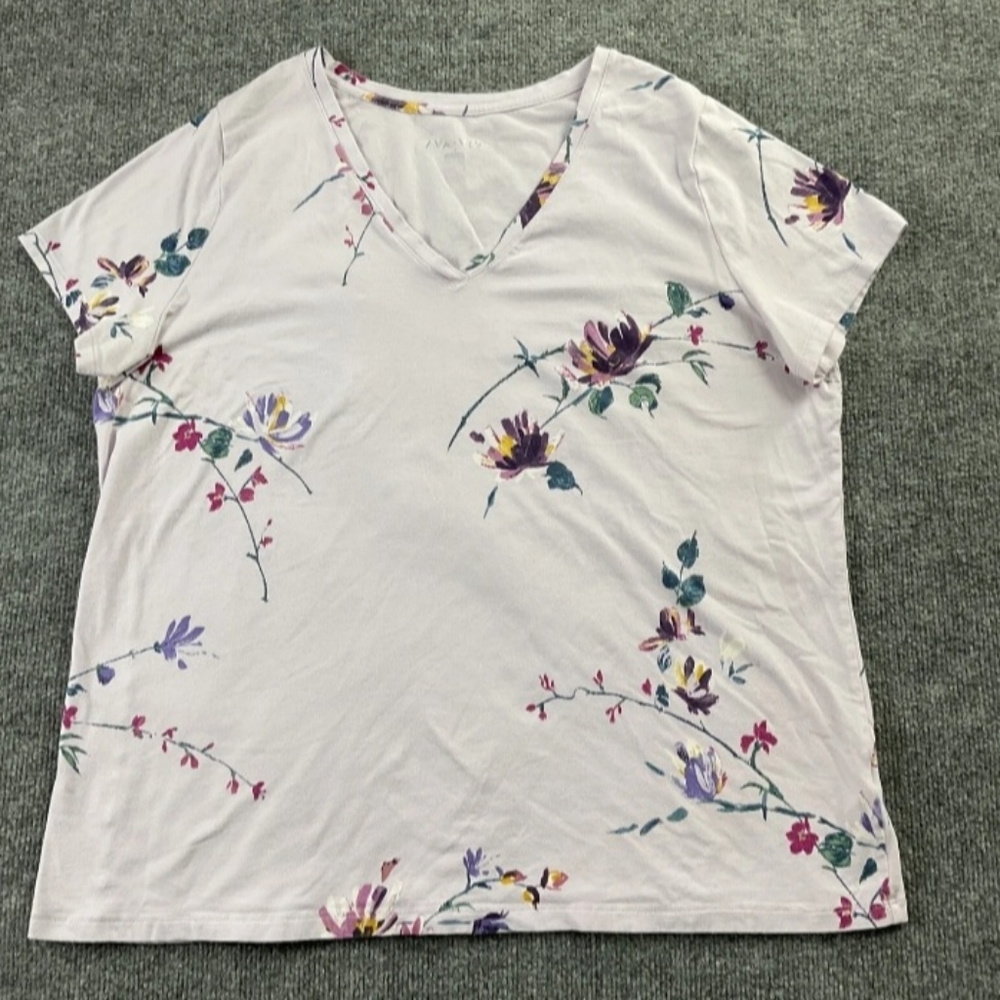 Womens v-kneck shirt